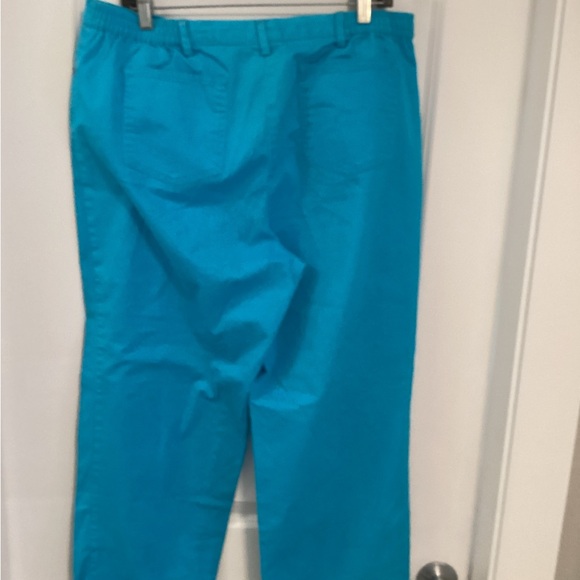 Ruby Rd. Vibrant Teal Cropped Pants - Picture 2 of 2
